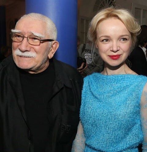 80-летний Армен Джигарханян женился в третий раз
