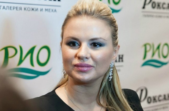 Анна Семенович готова к статусу матери-одиночки