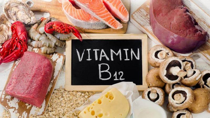 Названі дві перші ознаки дефіциту B12
